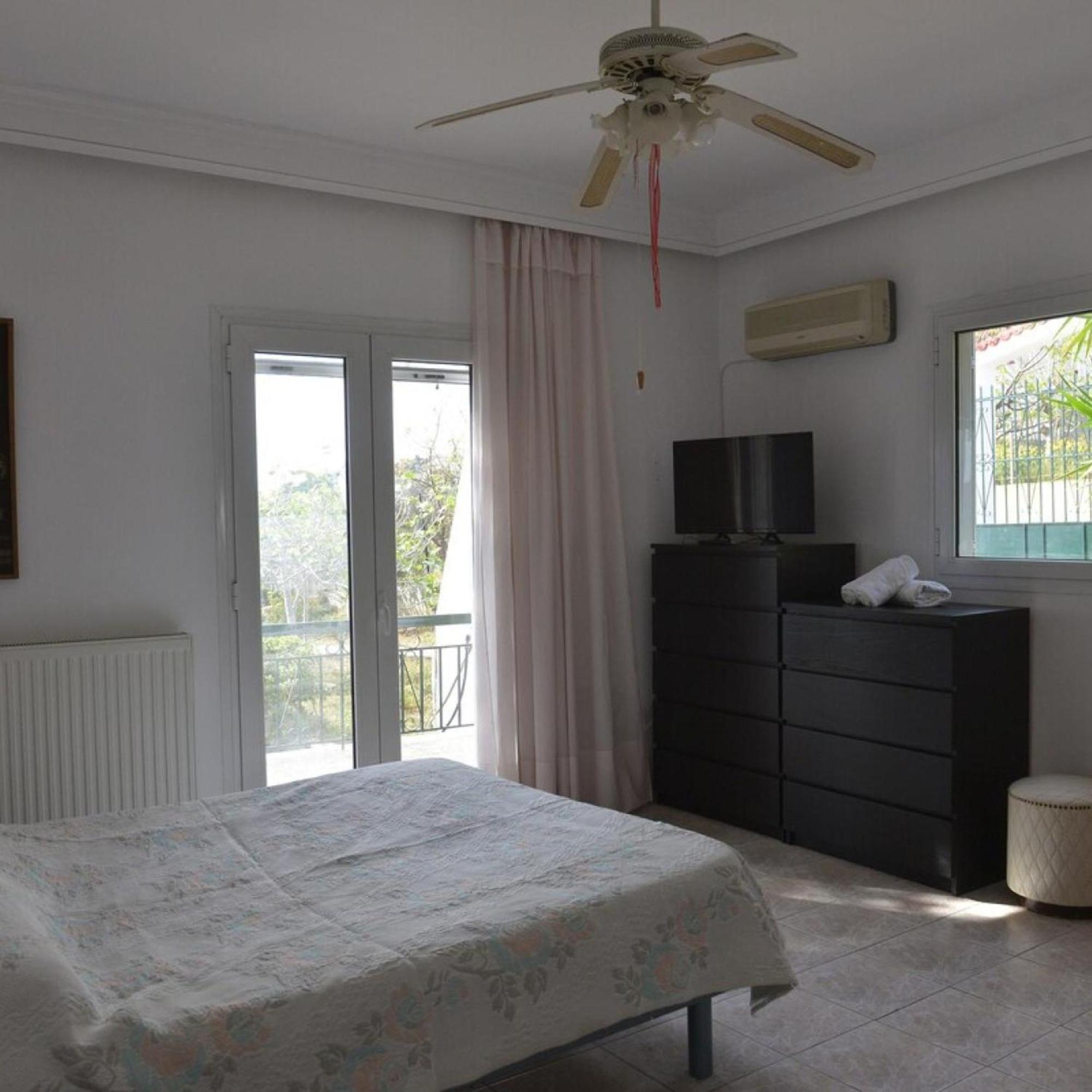 Salamis Beachfront House Kültér fotó