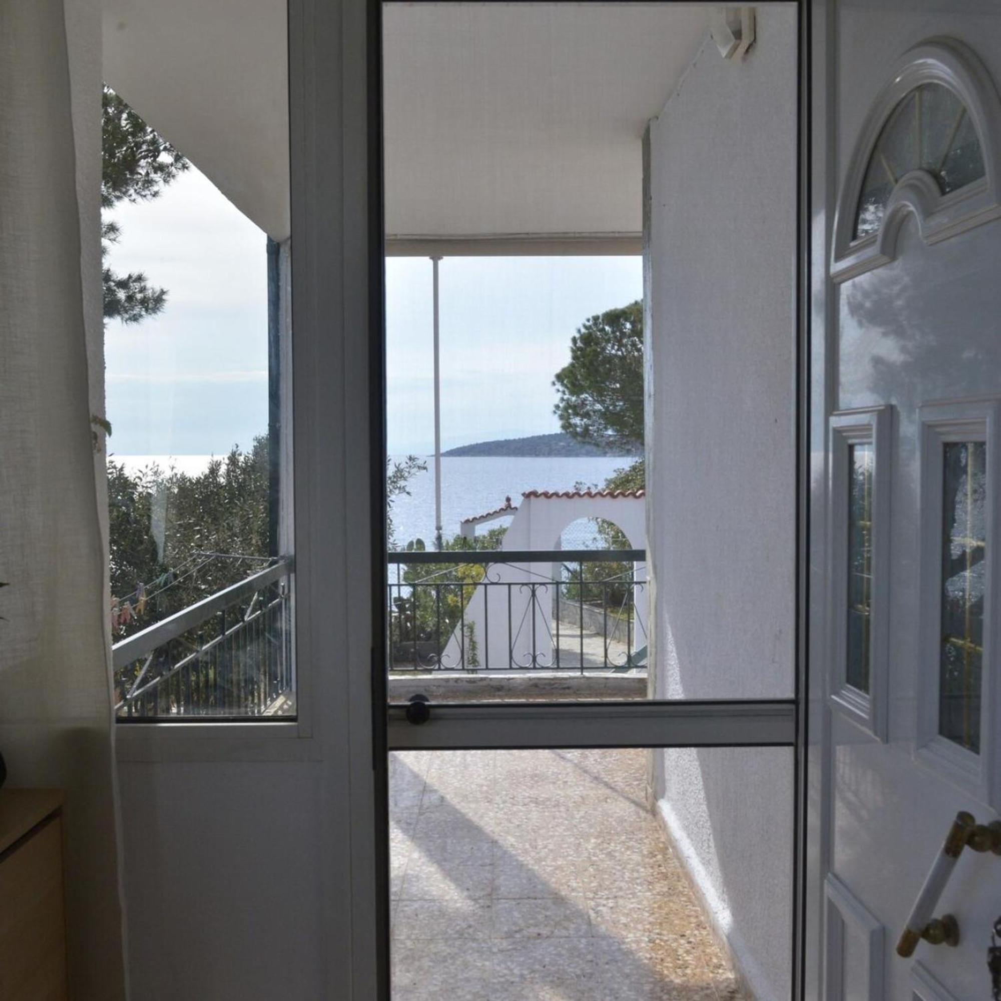 Salamis Beachfront House Kültér fotó