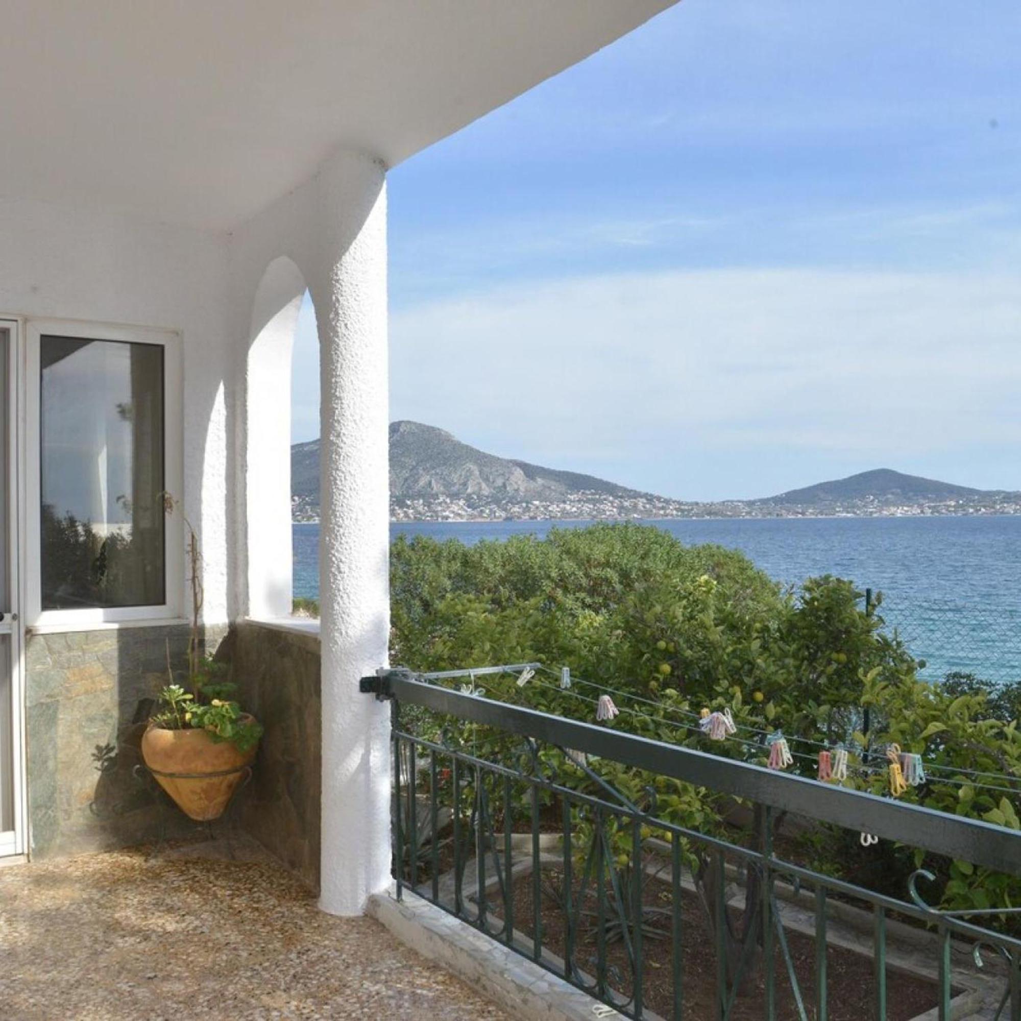Salamis Beachfront House Kültér fotó